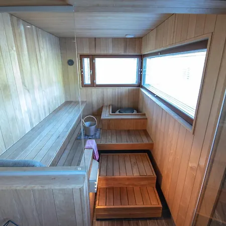 Villa North Aurora - Near The Santa Claus *