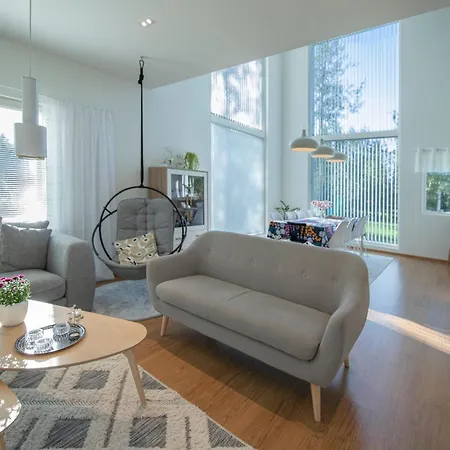 North Aurora - Near The Santa Claus Villa Rovaniemi