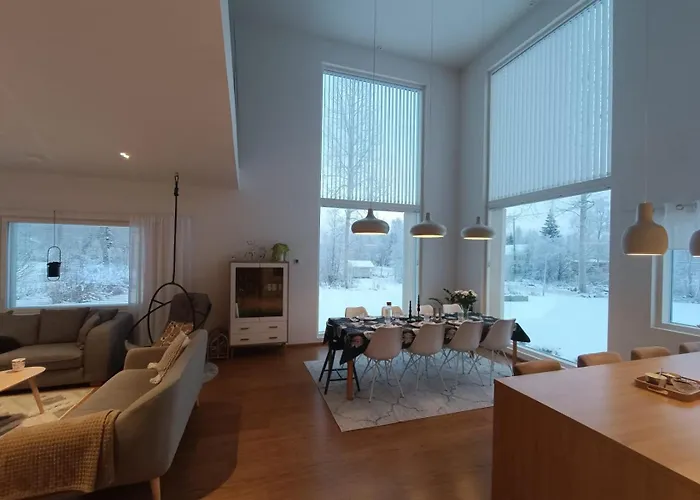 North Aurora - Near The Santa Claus *